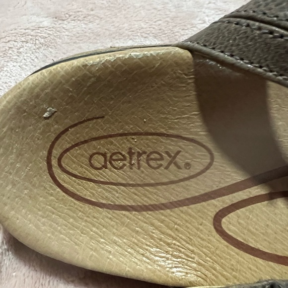 Ladies Sandals - Picture 2 of 3